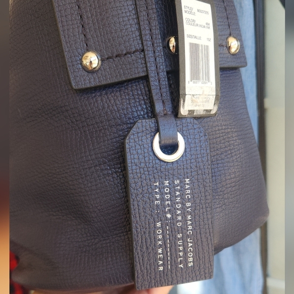 Marc by Marc Jacobs C-Lock‎ Bucket - Picture 4 of 10